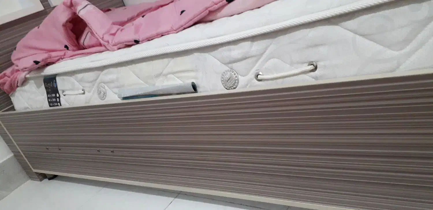 تخت خواب نوجوان دخترانه|تخت و سرویس خواب|سرپل ذهاب, |دیوار