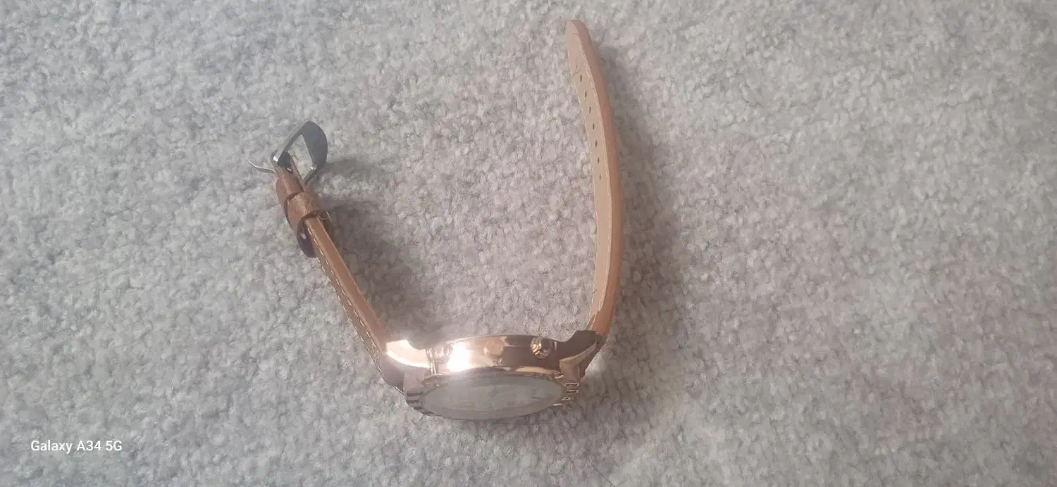 ساعت مچی|ساعت|قم, شاد قلی|دیوار