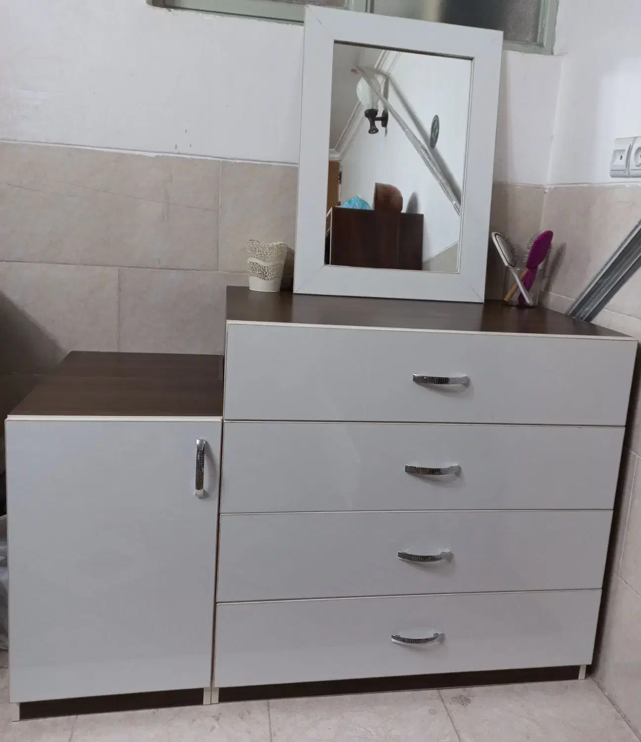 کمد|جاکفشی، کمد، دراور|یزد, |دیوار