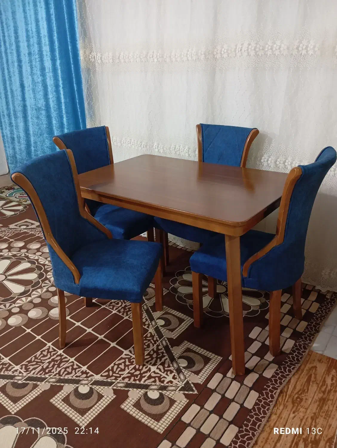 میز غذا خوری|میز و صندلی غذاخوری|نظرآباد, رسالت|دیوار