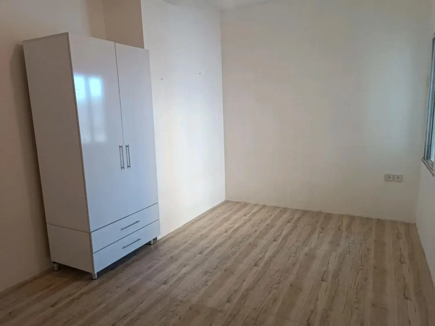 ۱۰۰ متر خ جمهوری ۲ خواب / دسترسی عالی / کد ۸۷۳۴|اجارهٔ آپارتمان|تنکابن, |دیوار