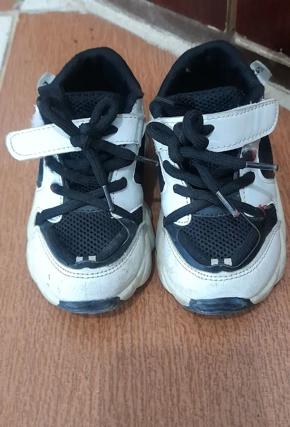 کفش بچگانه|کفش و لباس بچه|دورود, |دیوار