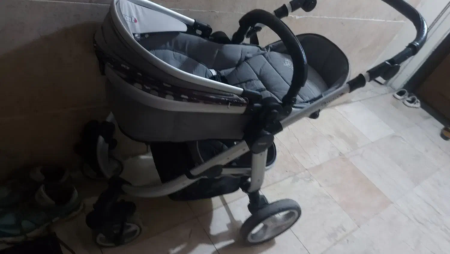 کالسکه خارجی evant و کریر و صندلی کودک|کالسکه و لوازم جانبی|اهواز, فرهنگ شهر|دیوار