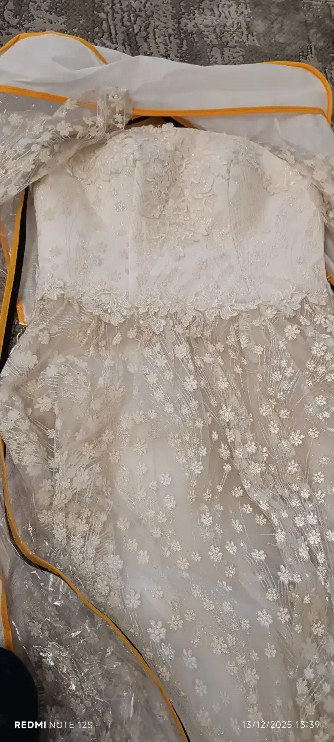 لباس عروس|لباس|گرگان, |دیوار