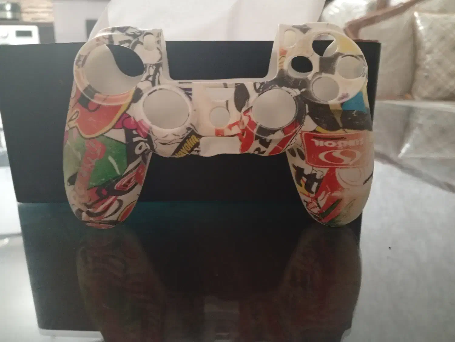 محافظ دسته ps4خیلی تمیز ونو|کنسول، بازی ویدئویی و آنلاین|مشهد, پروین اعتصامی|دیوار