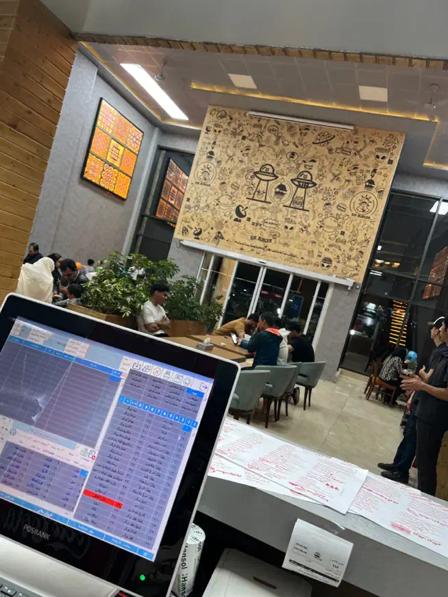 جذب صندوقدار وفرکار|استخدام خدمات فروشگاه و رستوران|کرمان, |دیوار