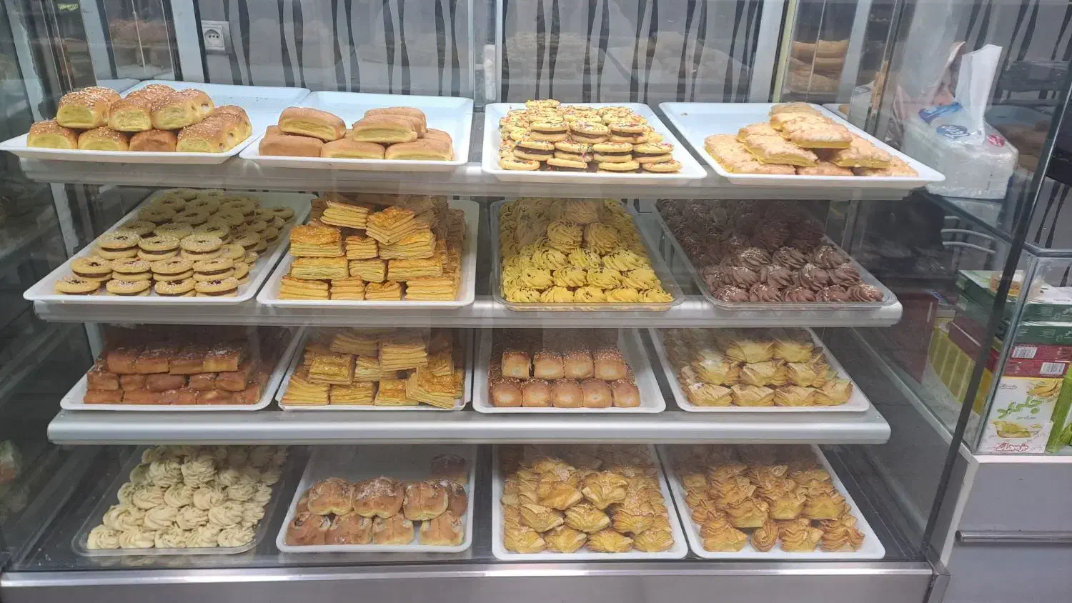 شیرینی خشک و تر و کیک|خوردنی و آشامیدنی|تهران, جوادیه تهرانپارس|دیوار