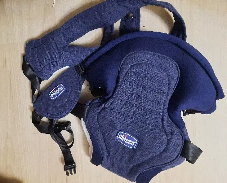 آعوشی چیکو|اسباب و اثاث بچه|تبریز, |دیوار