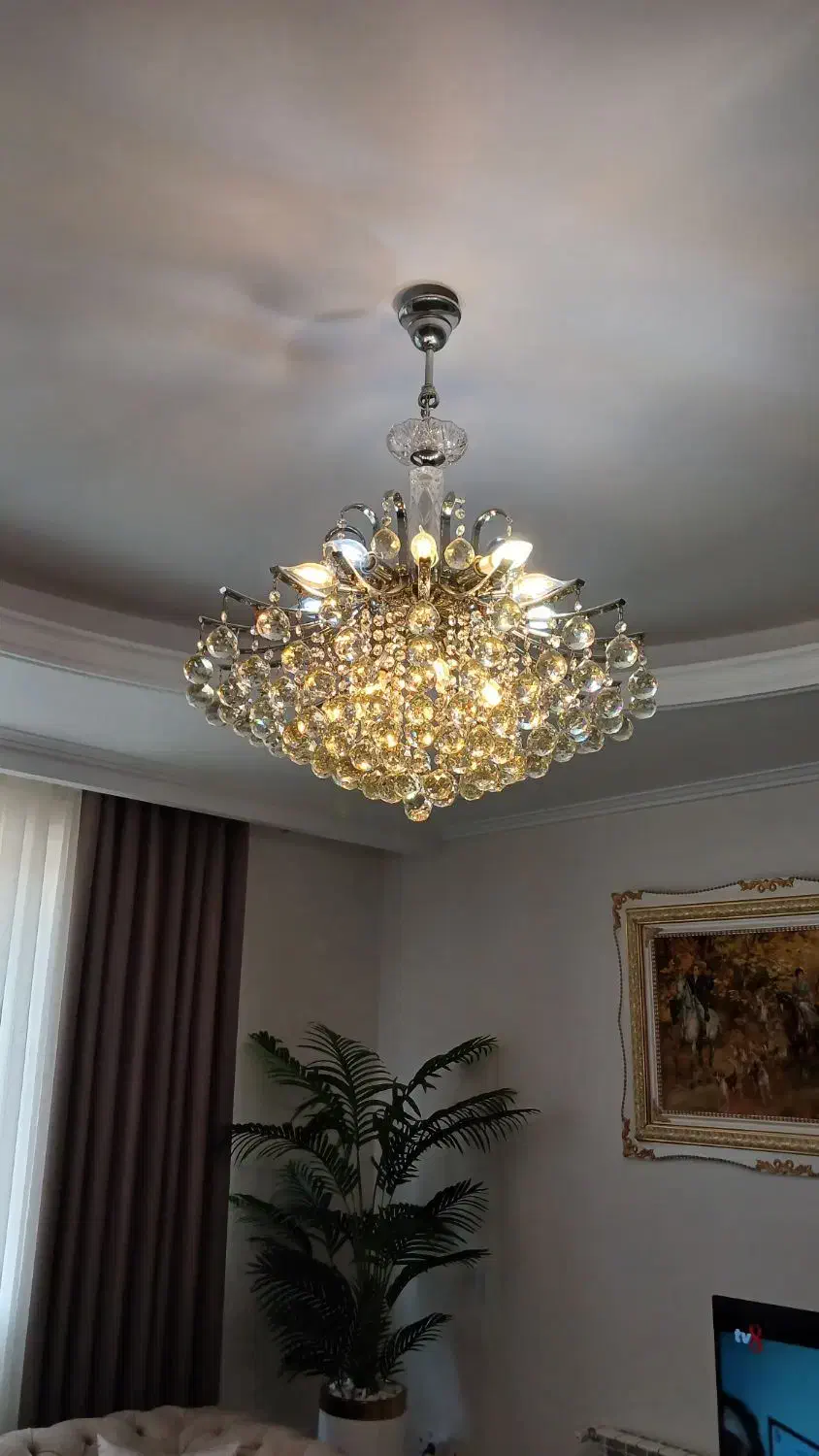 لوستر کریستالی|لوستر و چراغ آویز|قدس, شهر‌قدس|دیوار