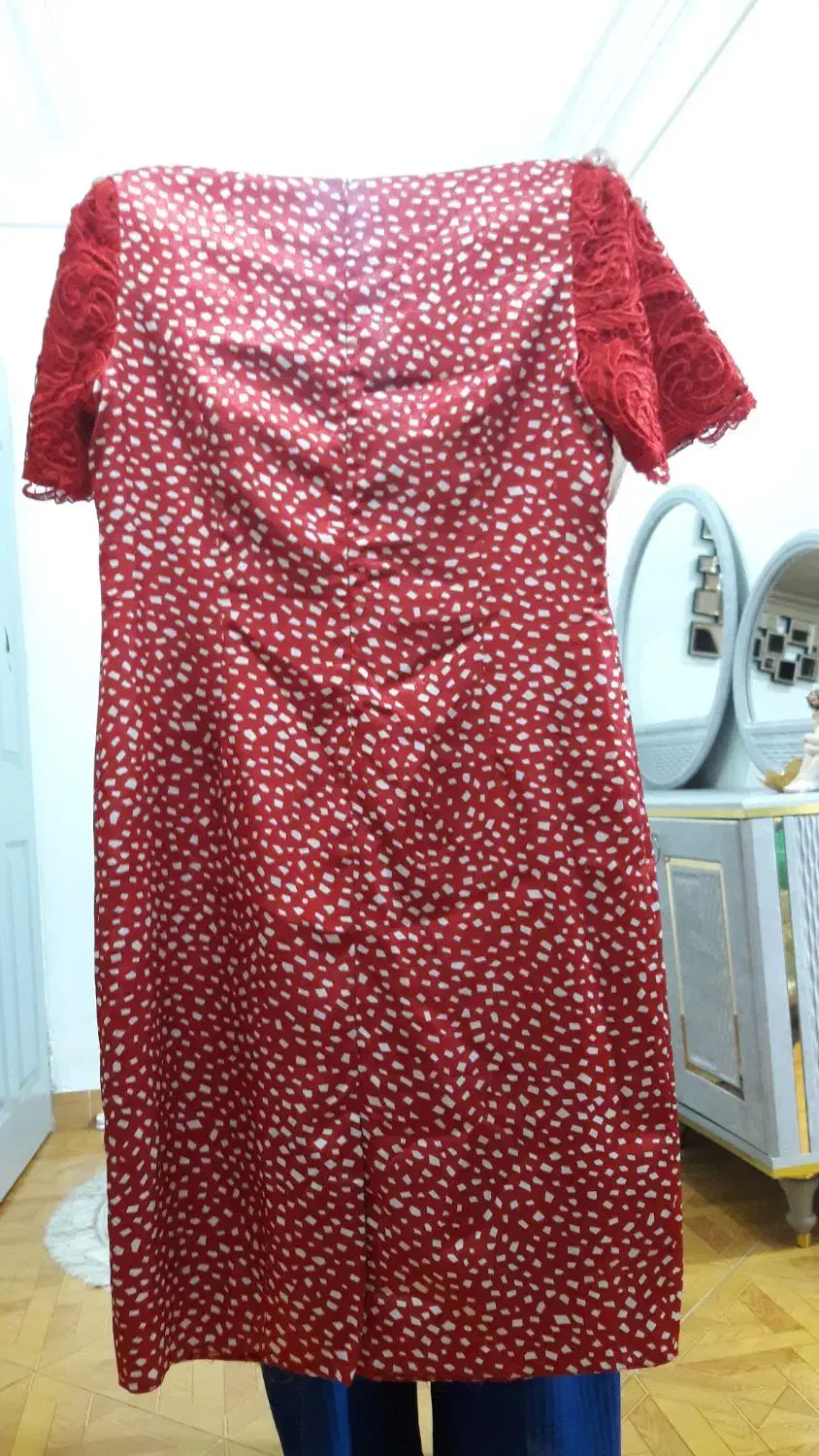 پیراهن مجلسی|لباس|رشت, کوی جام جم|دیوار