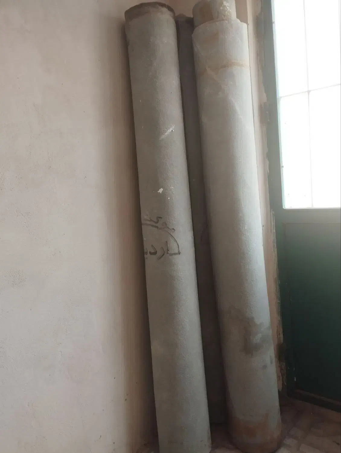 موکت به رنگ طوسی در حد نو  ۲۶ متر فقط یک میلیون|موکت|اردبیل, |دیوار