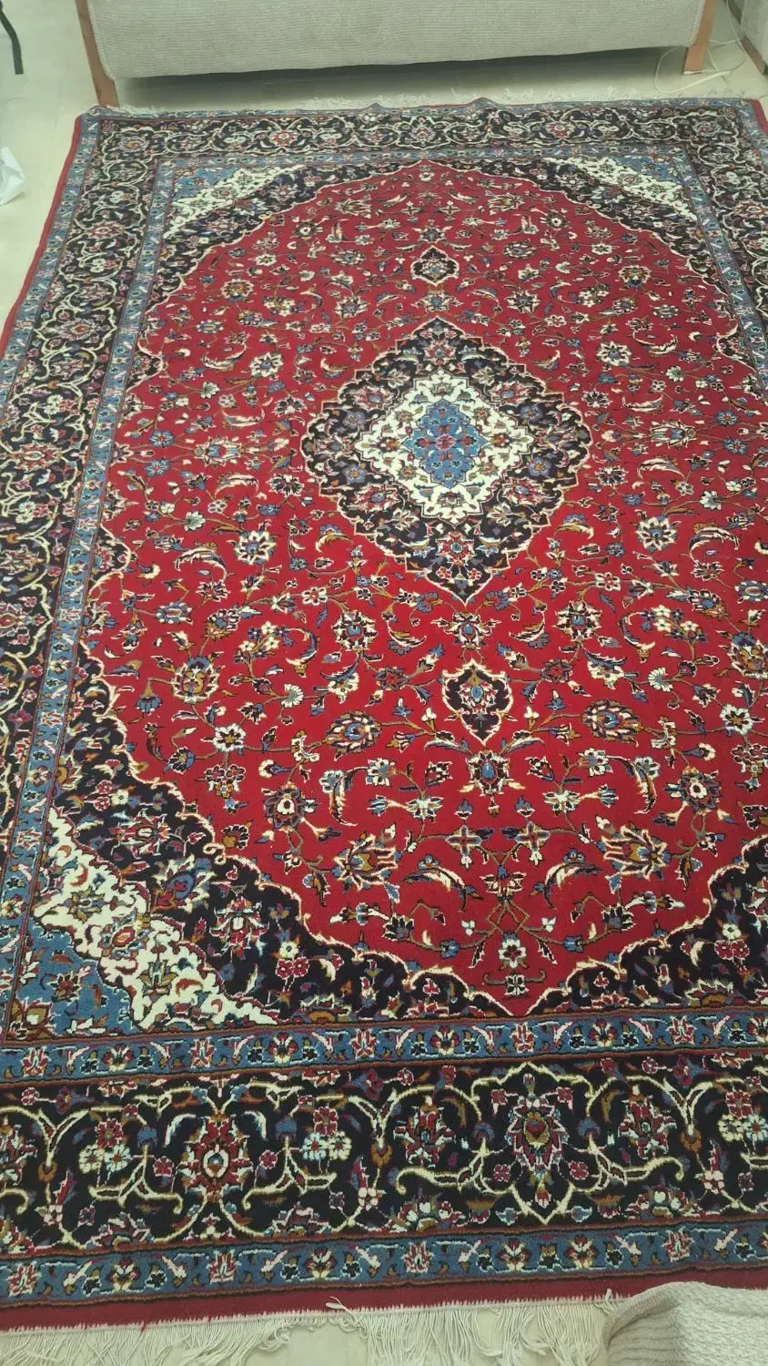 فرش ۶ متری کاملا سالم بدون سوختگی و پارگی شسته شده|فرش|تهران, سازمان برنامه شمالی|دیوار