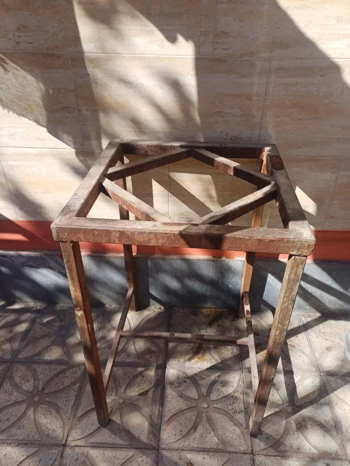 چهارپایه|ابزارآلات|لردگان, |دیوار