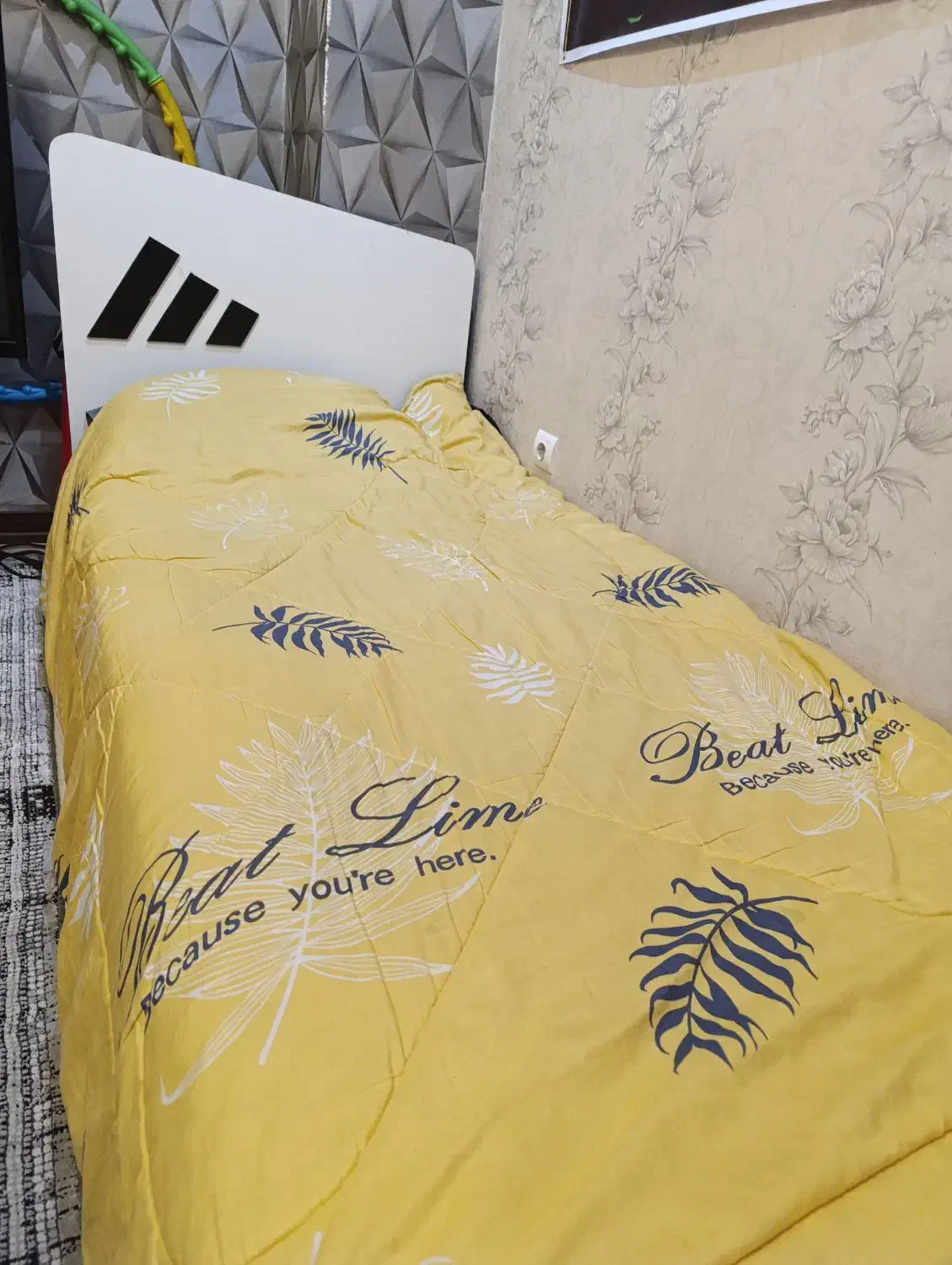 2عدد تخت یک نفره دو کشو نیاز به تعمیر داره|تخت و سرویس خواب|اسلامشهر, شهرک واوان|دیوار