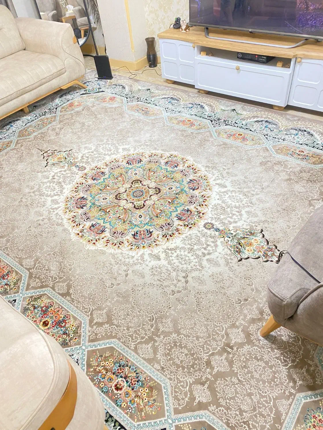 فرش ۱۲ متری خیلی قیمت خوب گذاشتم براتون|فرش|بندرعباس, |دیوار