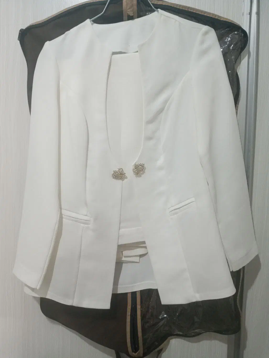 کت و شلوار|لباس|قدس, شهرقدس|دیوار