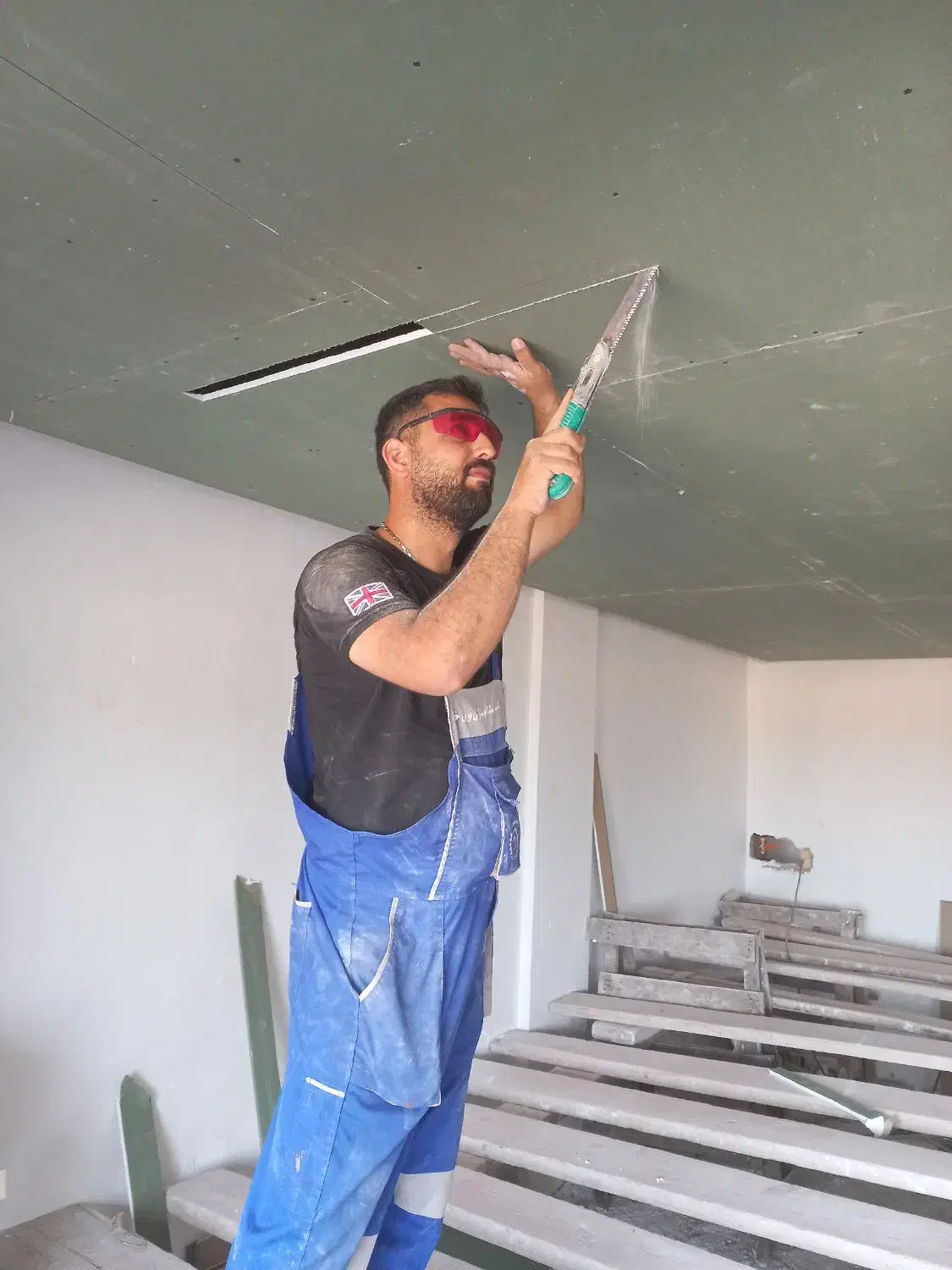 مهندسی و اجرای کناف محمد اَیام|خدمات پیشه و مهارت|بندر انزلی, معلم|دیوار