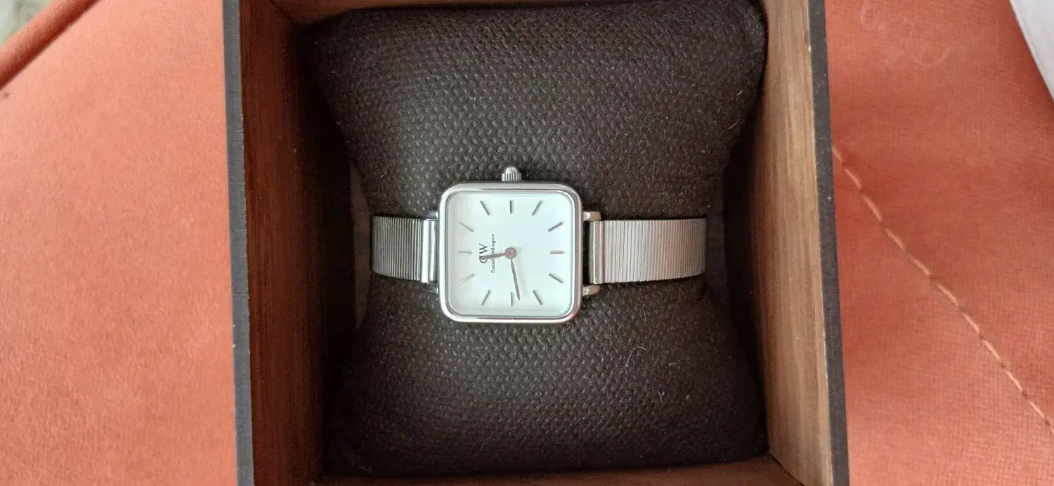 ساعت DW زنانه خارجی بسیار ظریف|ساعت|گنبد کاووس, |دیوار