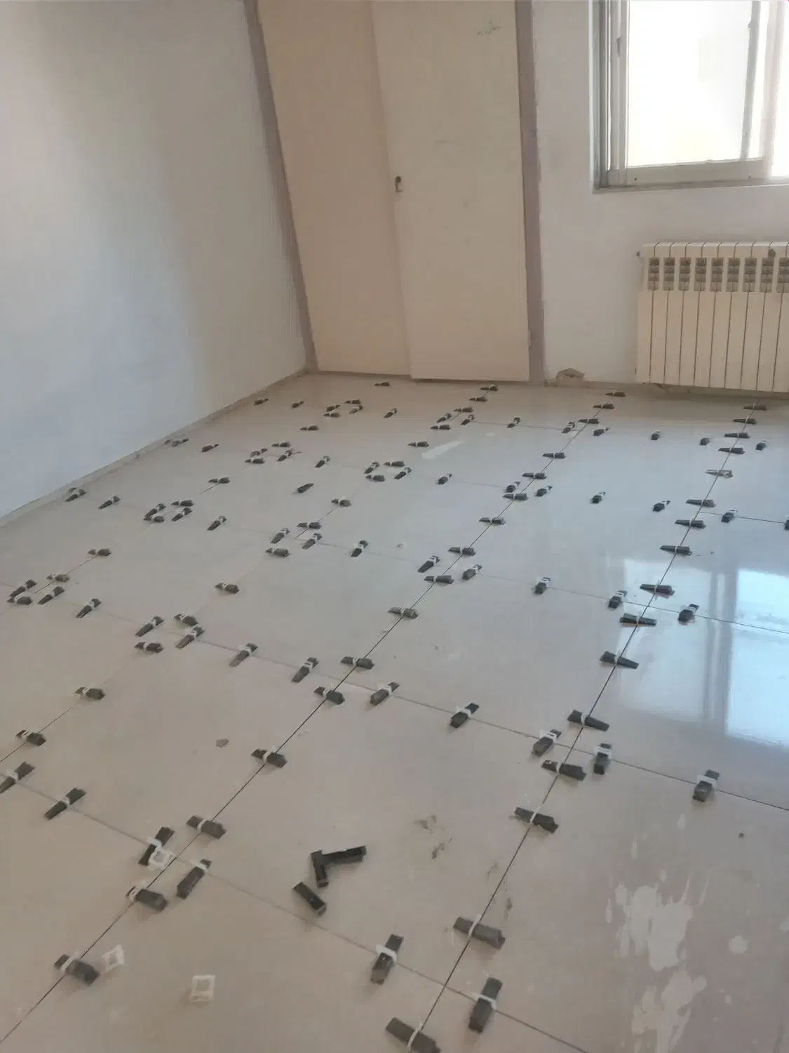 تخریب وبازسازی سرویس بهداشتی .بنای.کاشیکار|خدمات پیشه و مهارت|رشت, بوسار|دیوار