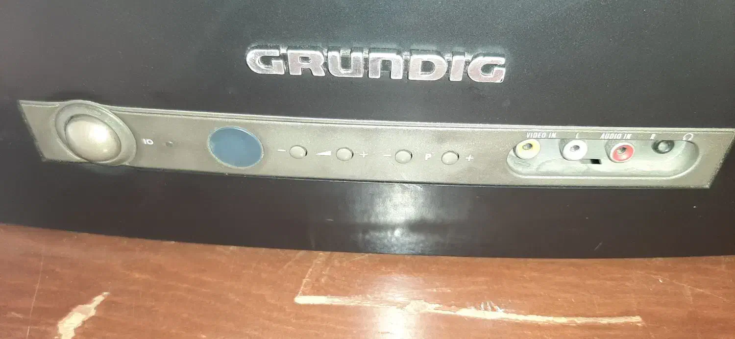 تلوزیون رنگی GRunDTGگروندیک پارس ساخت جرمنی|تلویزیون و پروژکتور|اصفهان, آبشار|دیوار