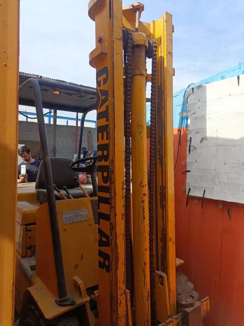 لیفتراک ۴ تن|ماشین‌آلات صنعتی|چهاردانگه (تهران), |دیوار