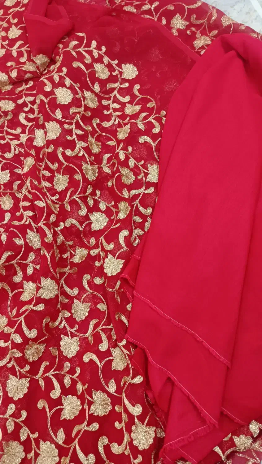 پارچه حریر ابریشم و کفش و مانتو برای فروش|لباس|زاهدان, |دیوار