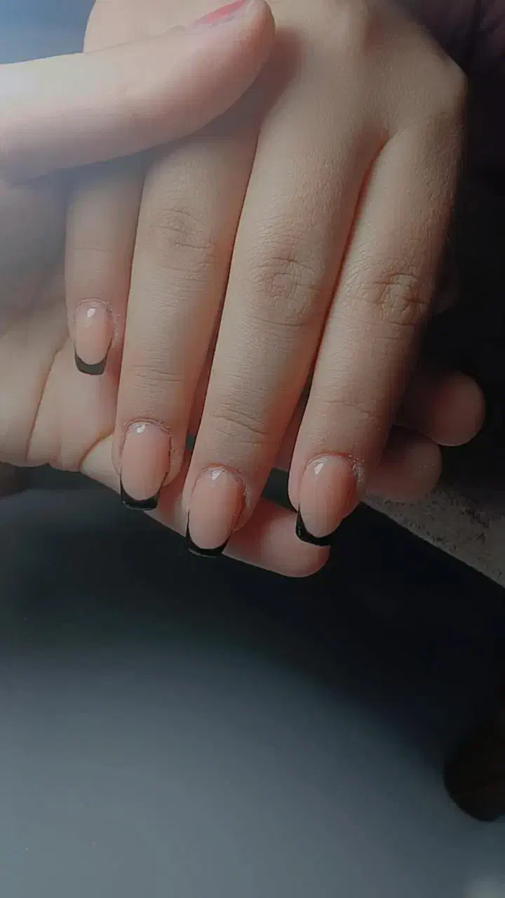 کاش ناخن مدل میخواستیم هزینه مواد گرفته میشه|خدمات آرایشگری و زیبایی|خوی, |دیوار