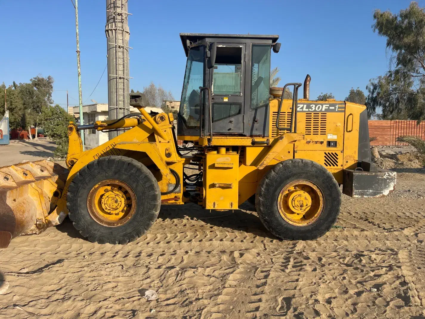 لودرzl30|خودرو سنگین|اسلام‌شهر, ملک‌آباد|دیوار