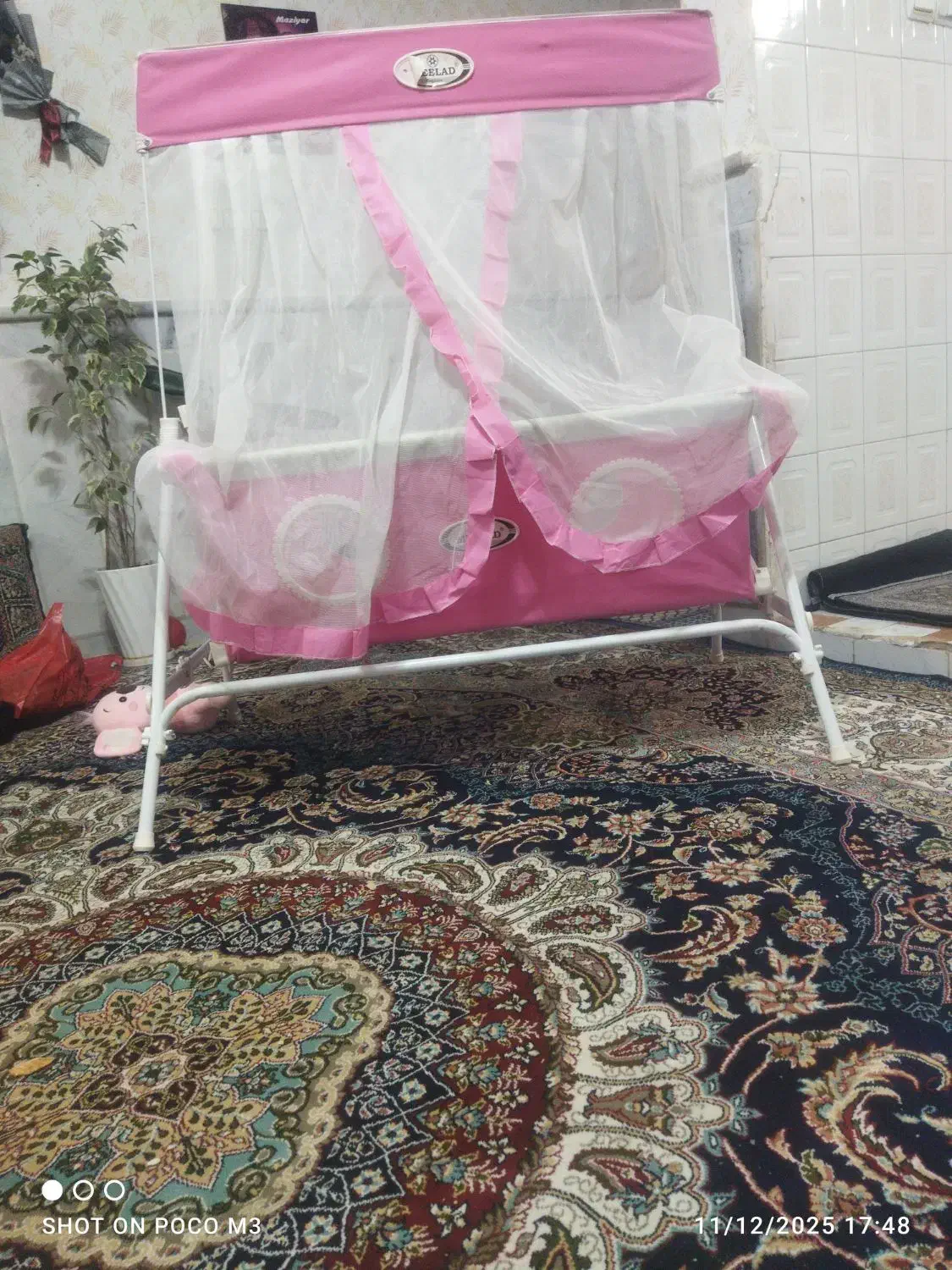 گهواره سالم تقریبا|کالسکه و لوازم جانبی|نیشابور, گنبد سبز|دیوار