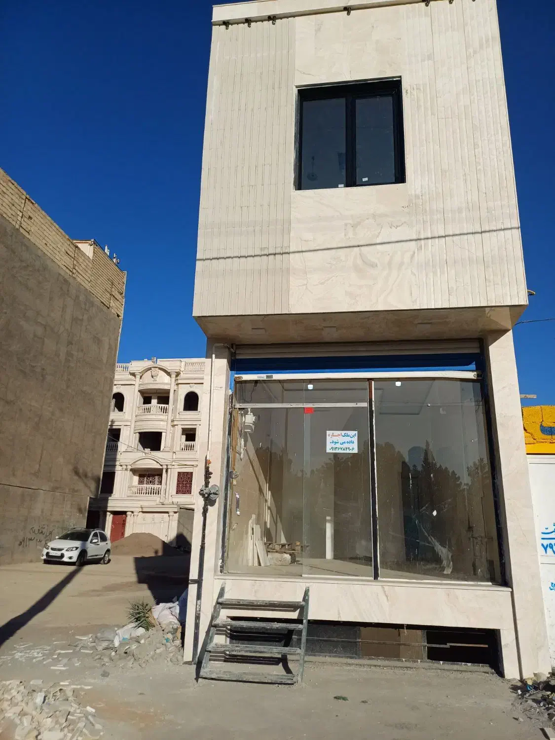 اجاره برچ تجاری بلوار چمران|اجارهٔ مغازه و غرفه|سیرجان, |دیوار