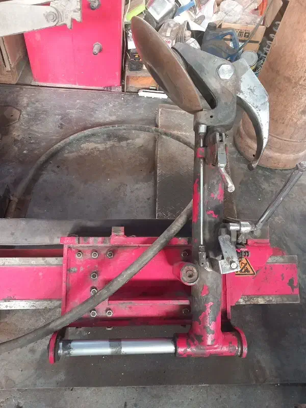 لاستیک درآر دست دوم|ماشین‌آلات صنعتی|اصفهان, باغ زرشک|دیوار