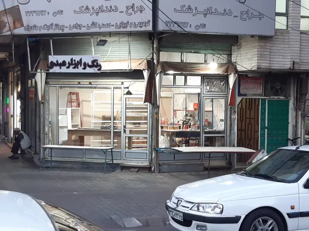 فروش دو باب مغازه سه دهنه با زیر زمین انباری تجاری|فروش مغازه و غرفه|مرند, |دیوار