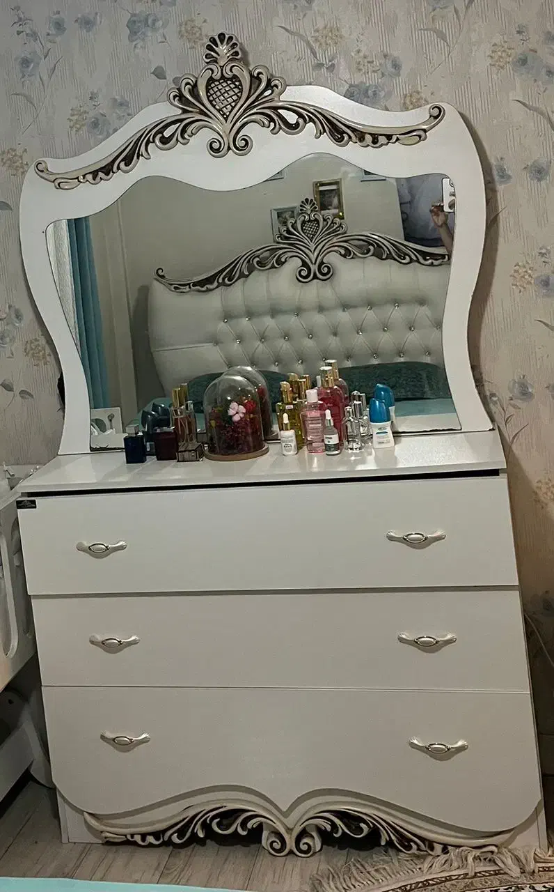 سرویس تخت خوابه دونفره با میز آرایش|تخت و سرویس خواب|تهران, ابوذر|دیوار