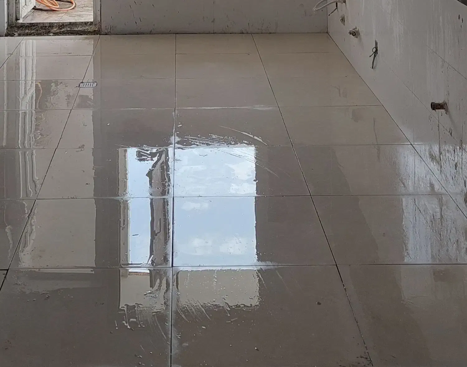 بنایی کاشی کاری سیمان کاری دیوار چینی تخریب|خدمات پیشه و مهارت|رباط‌کریم, رباط‌کریم|دیوار