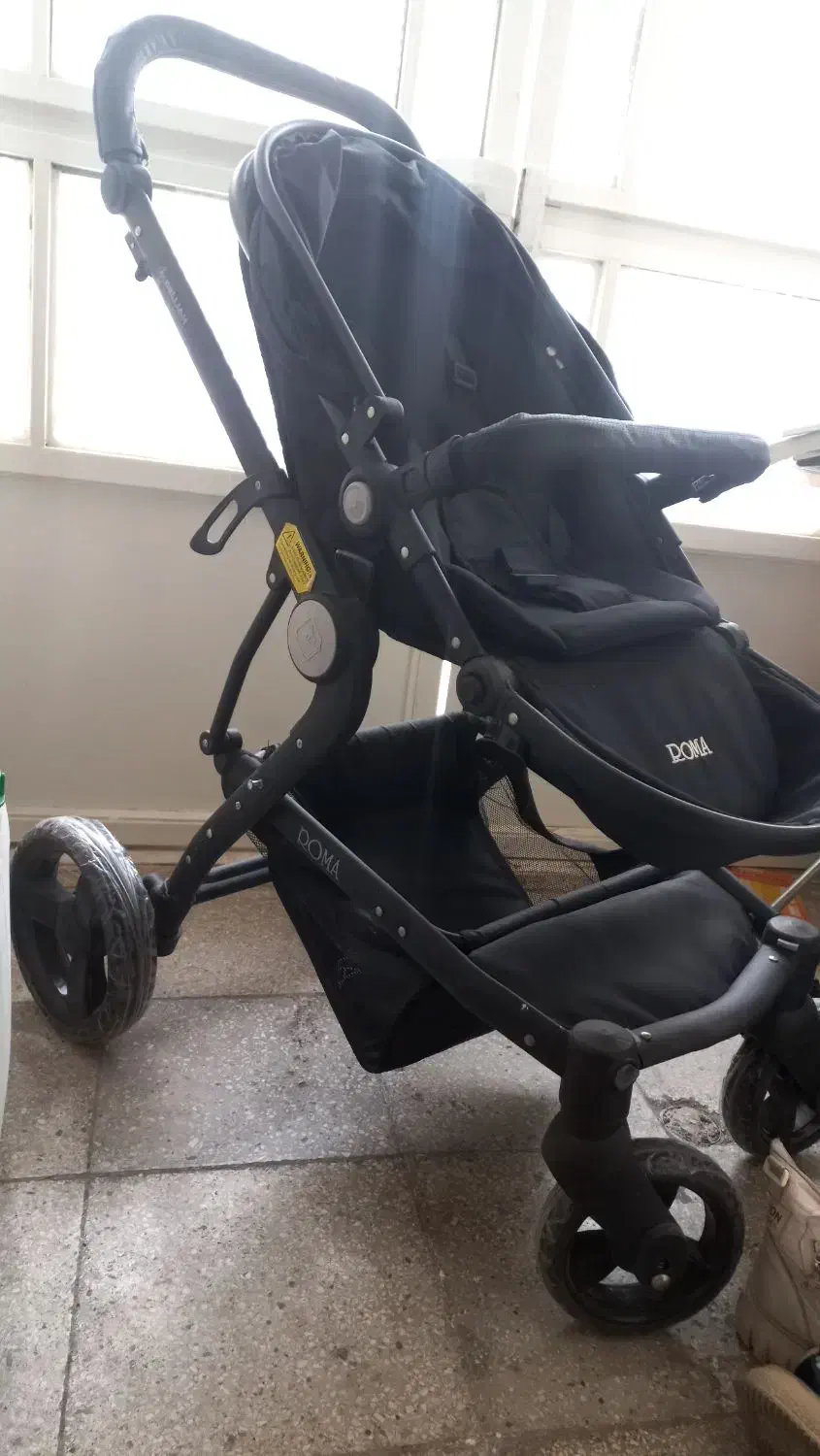 کالسکه نو نو|کالسکه و لوازم جانبی|قم, قلعه کامکار|دیوار