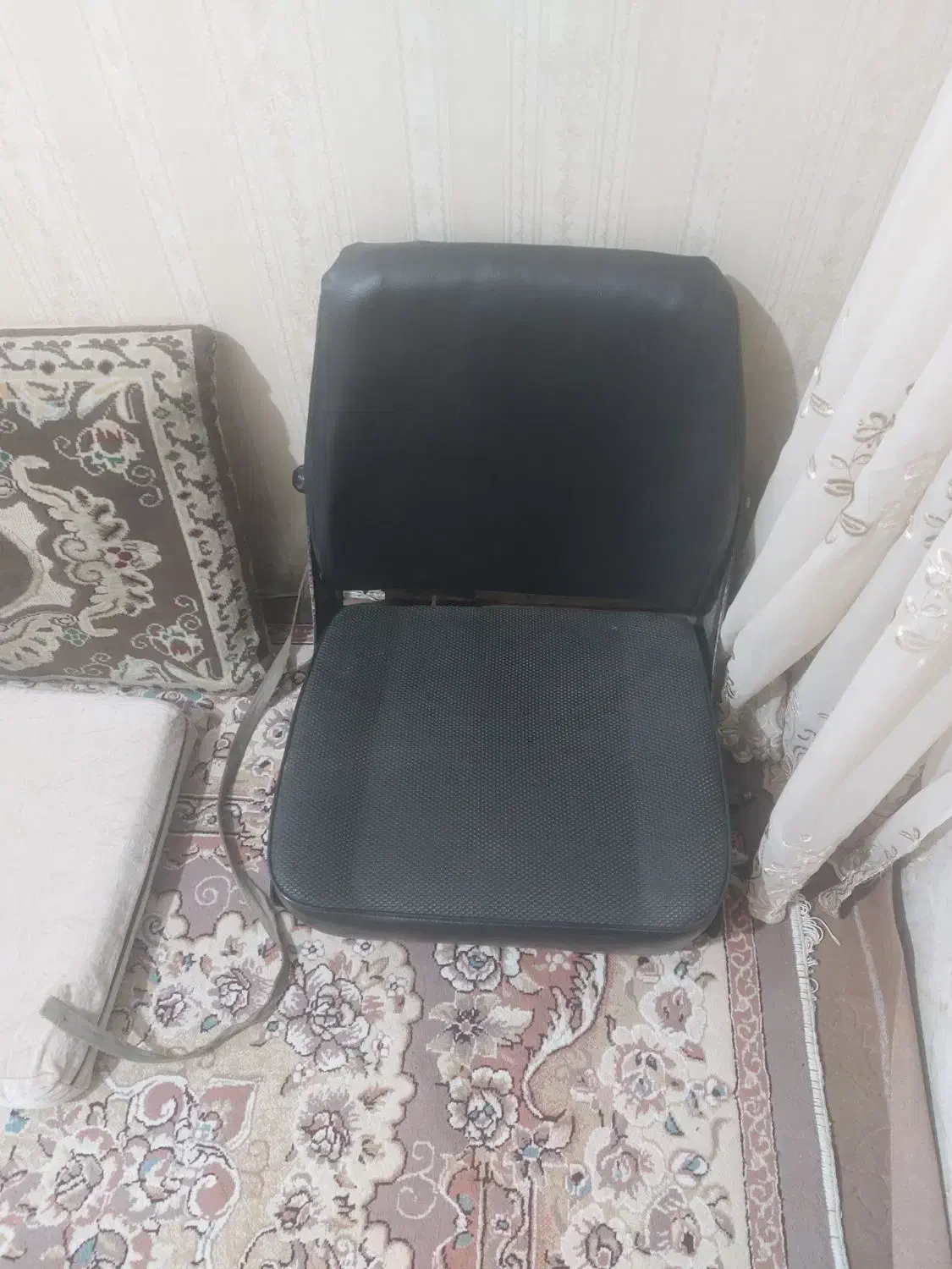 صندلی راننده خاور یا بنز تک|قطعات یدکی و لوازم جانبی|مشهد, رستگار|دیوار