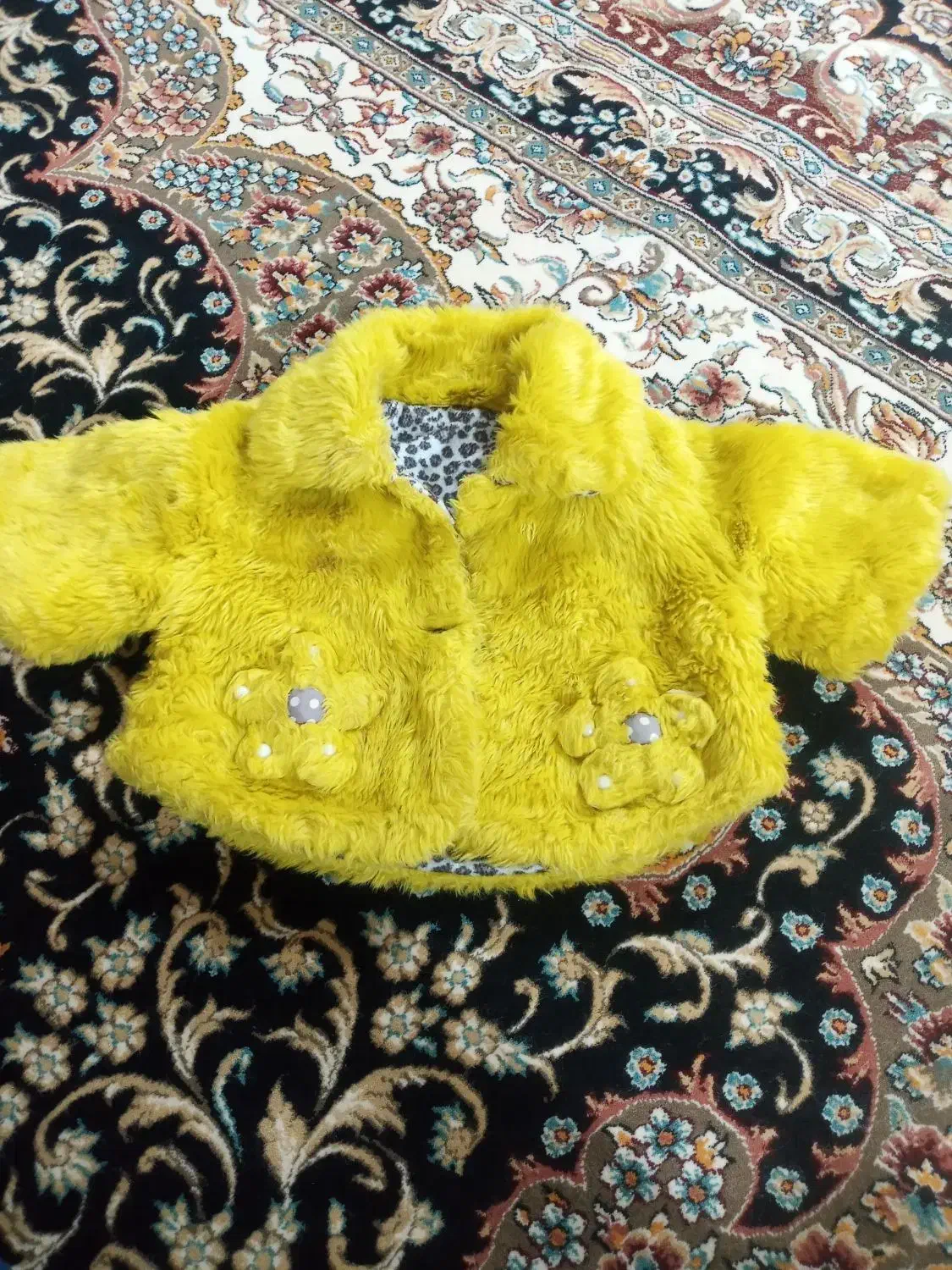 لباس|کفش و لباس بچه|یاسوج, |دیوار