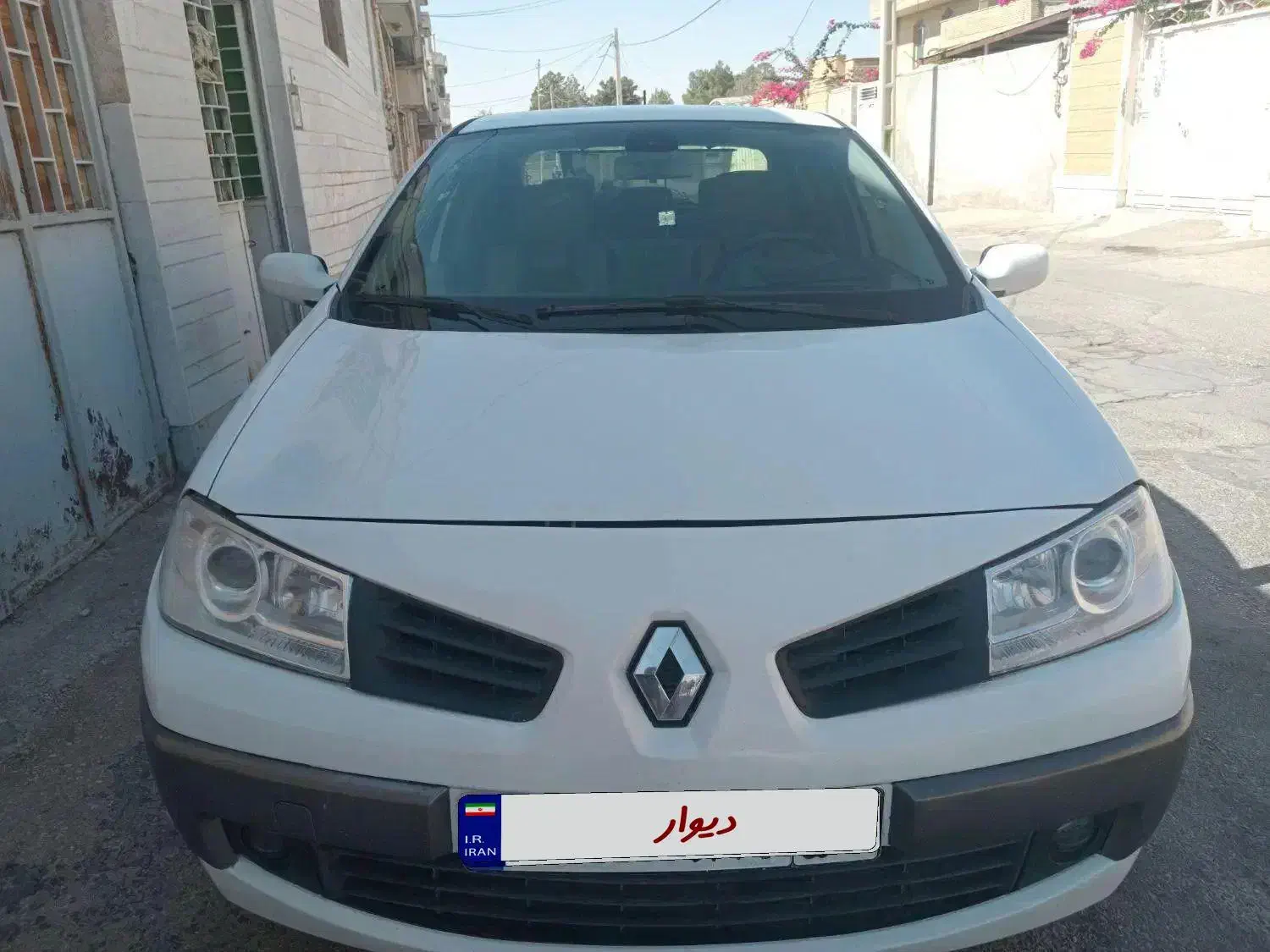 مگان ۲۰۰۰|خودرو سواری و وانت|یزد, |دیوار