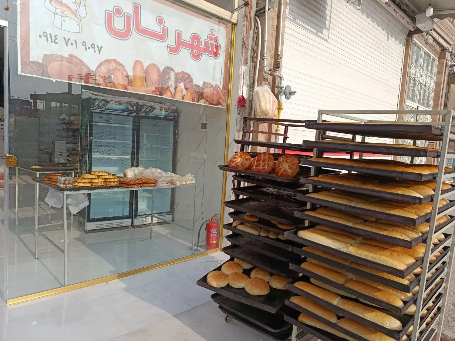 فروشنده خانم نیازمندیم|استخدام خدمات فروشگاه و رستوران|آذرشهر, |دیوار