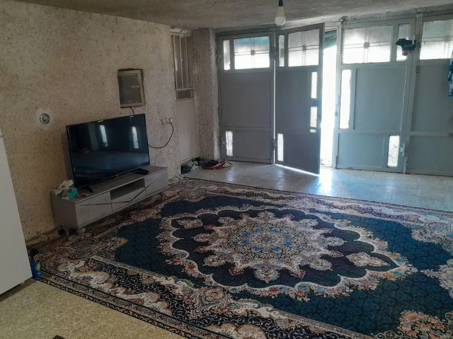 جفت پارکینگ بزرگ بلوار امام خمینی فرعی ۱اخرکوچه|اجارهٔ خانه و ویلا|نورآباد ممسنی, |دیوار