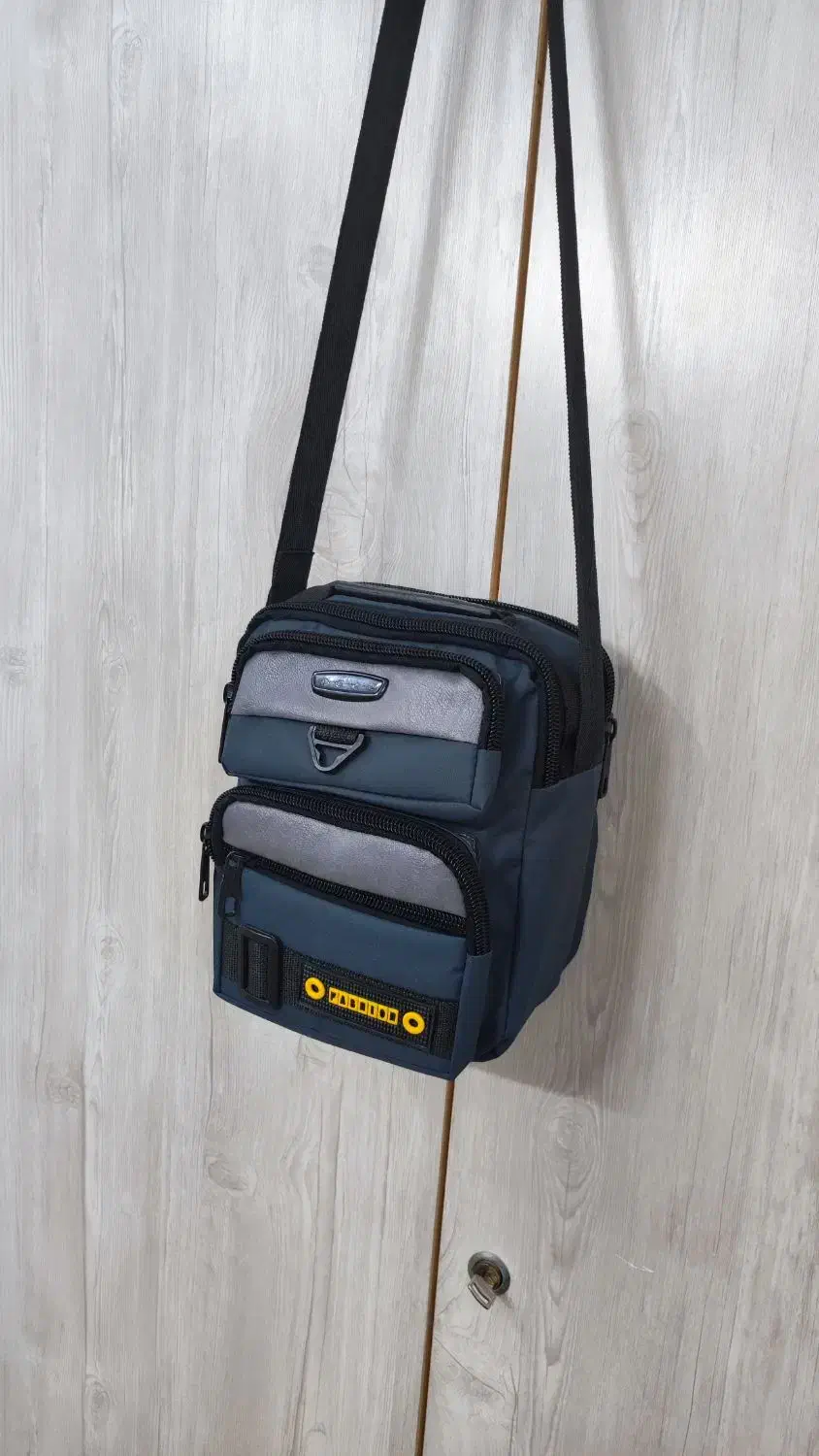 کیف دوشی مردانه|کیف، کفش، کمربند|کاشان, شهرک انقلاب|دیوار