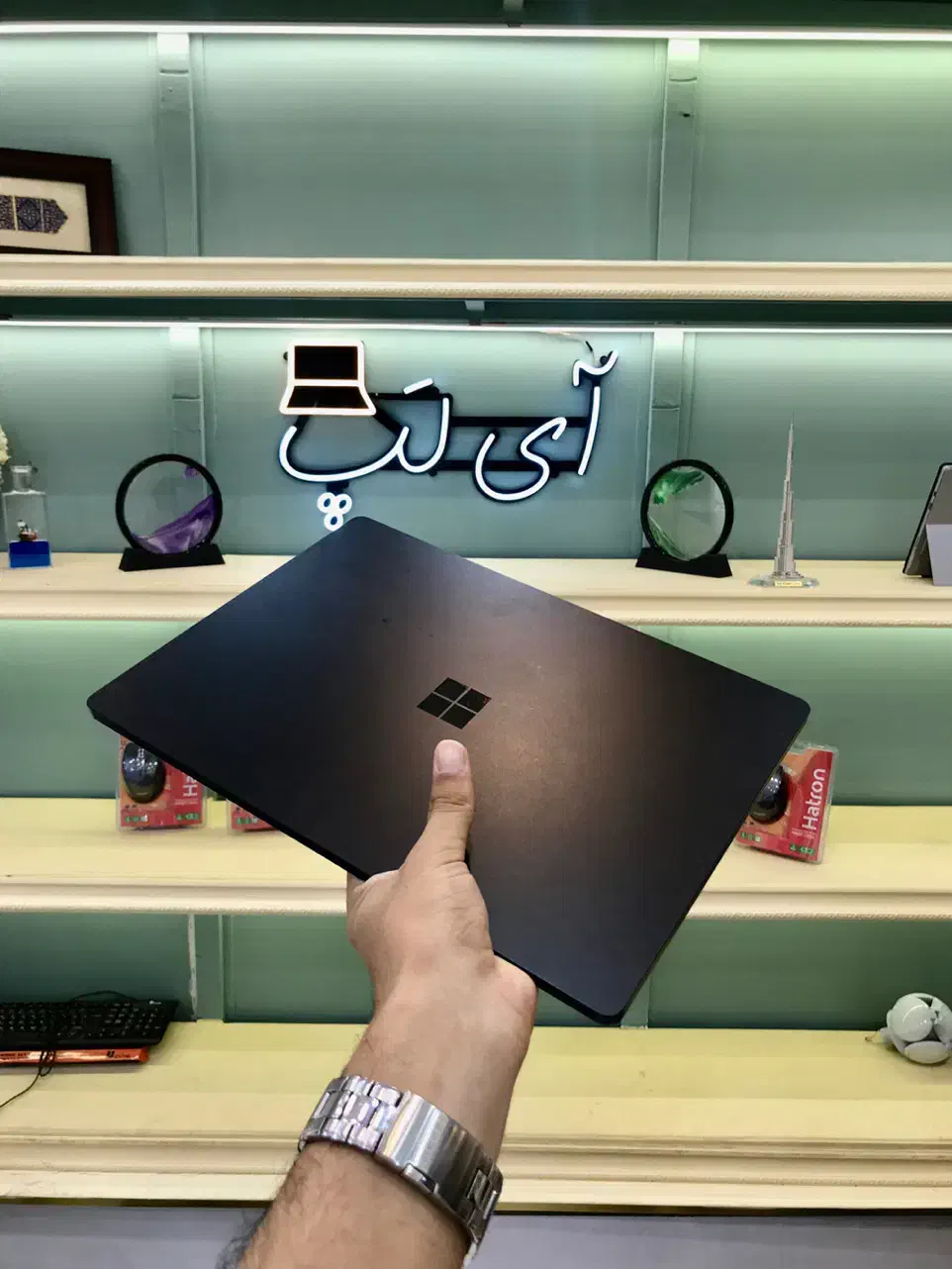 سرفیس لپتاپ ۴ فوق العاده کم کار|رایانه همراه|قم, صفائیه|دیوار