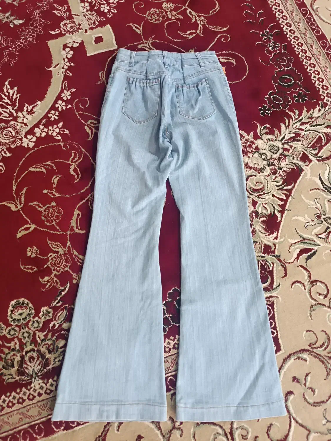 شلوار لی|لباس|مراغه, |دیوار