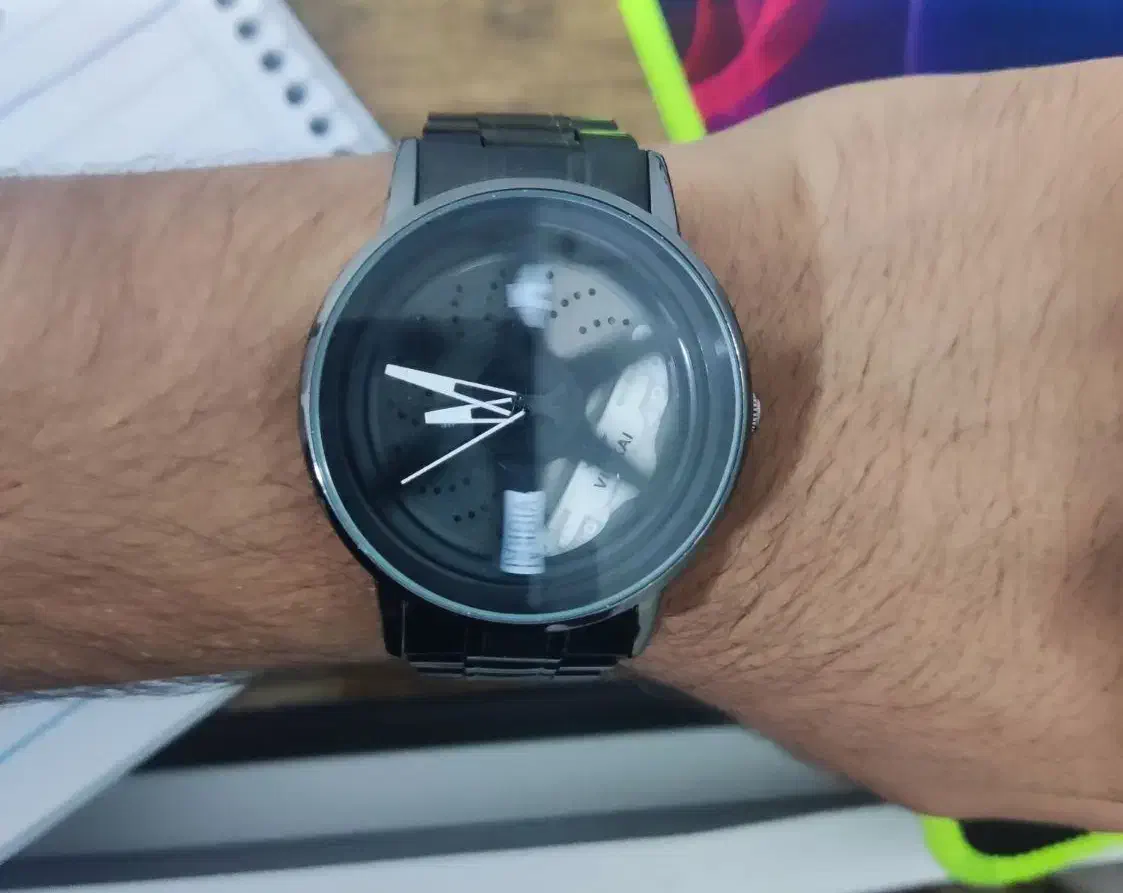 ساعت رینگی|ساعت|فیروزآباد (فارس), |دیوار