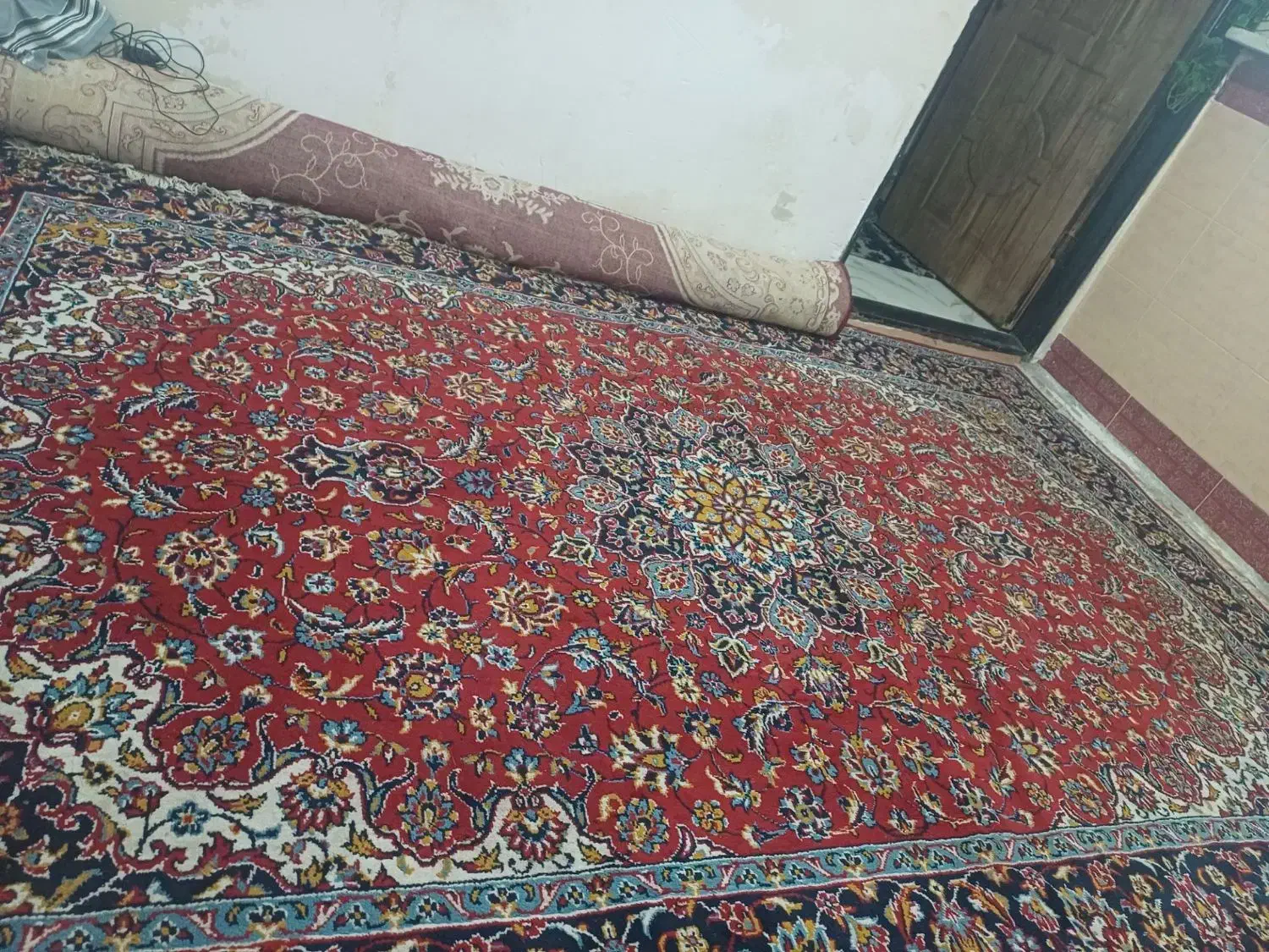 یک فرش ۶ متری و ۱۲متری|فرش|قرچک, قشلاق جیتو|دیوار