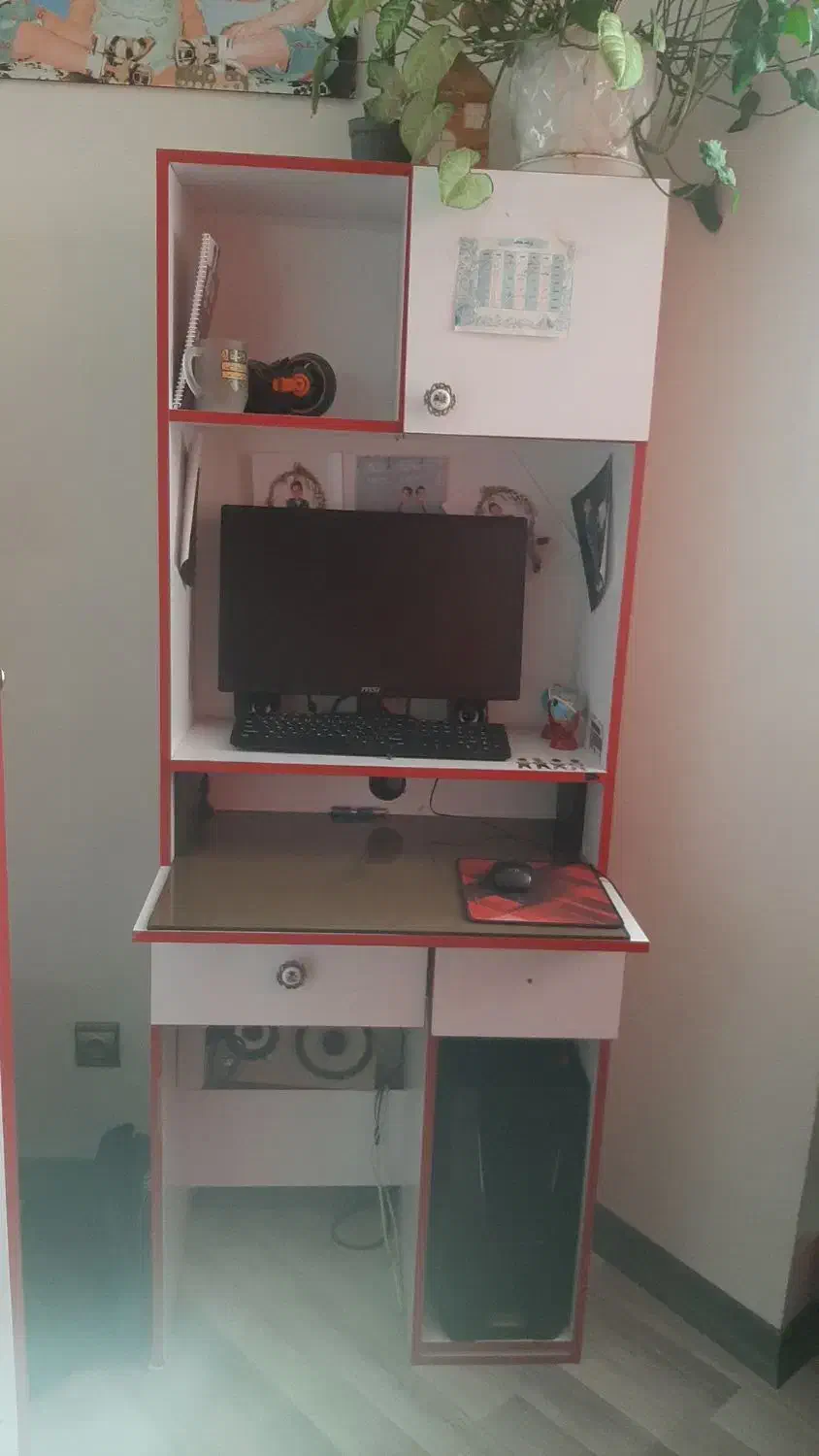 میز تحریر|میز تحریر و کامپیوتر|اندیشه, شهرک کوثر|دیوار