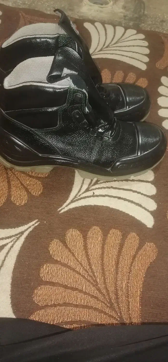 کفش کار|کیف، کفش، کمربند|یزد, |دیوار