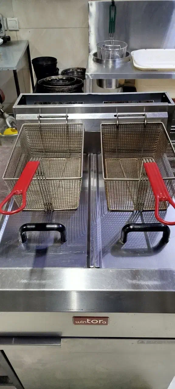 سرخ کن وینتورا|کافی‌شاپ و رستوران|اصفهان, احمدآباد|دیوار