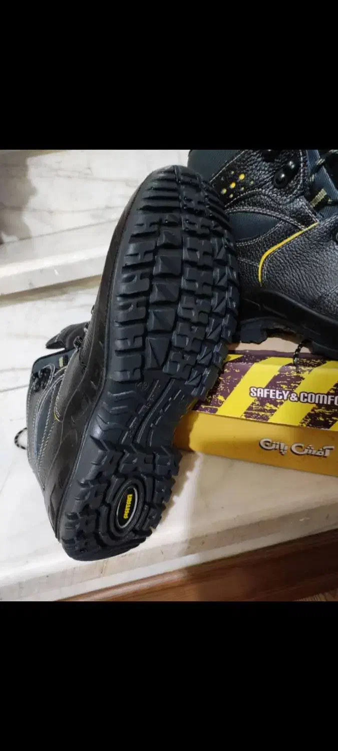 پوتین ایمنی پاتن پدیده تبریز و ارک|کیف، کفش، کمربند|زنجان, |دیوار