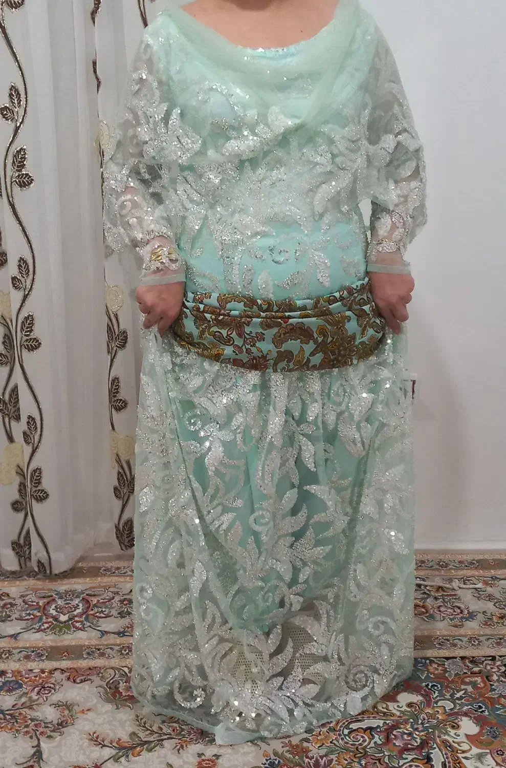 لباس سقزی نونو|لباس|سنندج, |دیوار